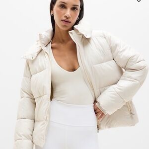 Athleta Stratus Women's Cream Puffer Jacket